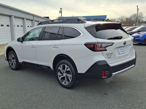 Used 2020 Subaru Outback Limited image 7