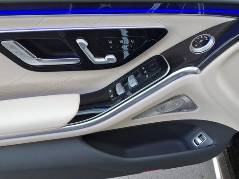 New 2026 Mercedes-Benz S 580 4MATIC Sedan image 11