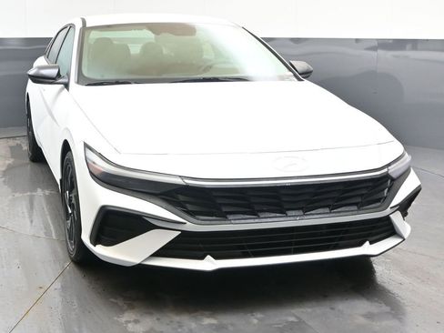 New 2026 Hyundai Elantra Sport image 8
