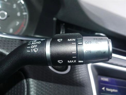 Used 2020 Land Rover Range Rover Evoque S image 34