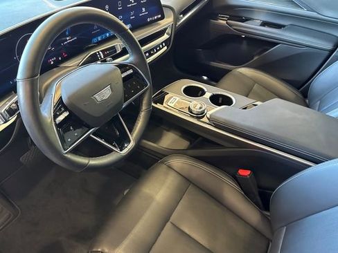 Certified 2024 Cadillac Lyriq Luxury RWD image 10