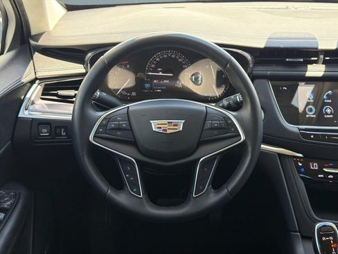 Used 2018 Cadillac XT5 Premium Luxury AWD/4WD image 10