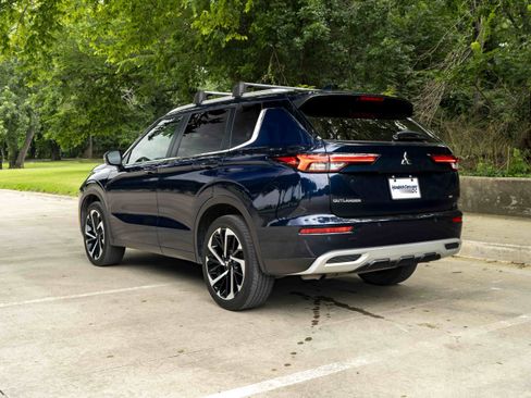Used 2024 Mitsubishi Outlander SE AWD/4WD image 7