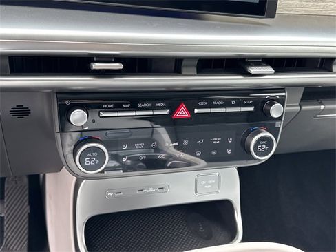 New 2026 Hyundai Ioniq 9 SEL image 26