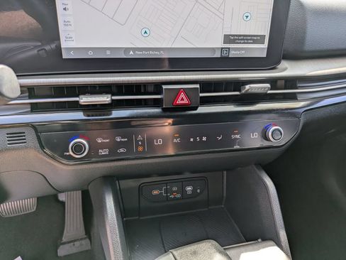 Certified 2026 Kia Sportage X-Line w/ X-Line Technology Package AWD/4WD image 28