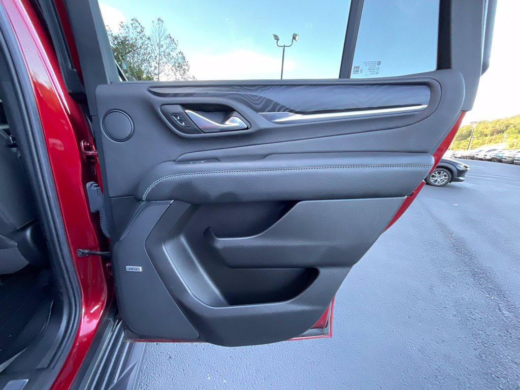 Used 2022 GMC Yukon Denali AWD/4WD image 23
