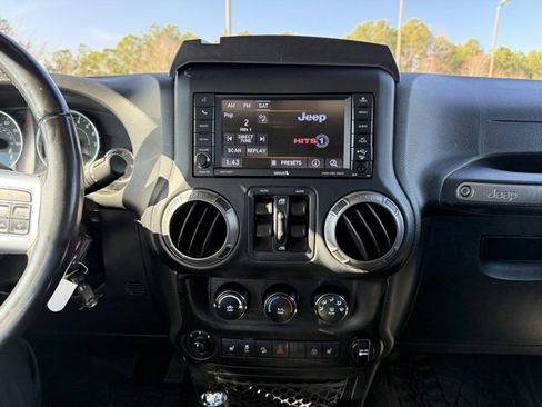 Used 2018 Jeep Wrangler Unlimited Willys Wheeler image 23