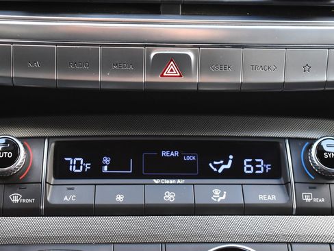 Used 2021 Hyundai Palisade Calligraphy image 9