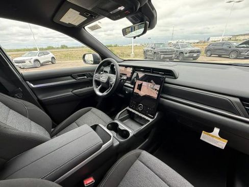 New 2026 GMC Terrain Elevation w/ Black Edition FWD image 32