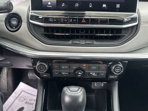 Used 2022 Jeep Compass Limited AWD/4WD image 18