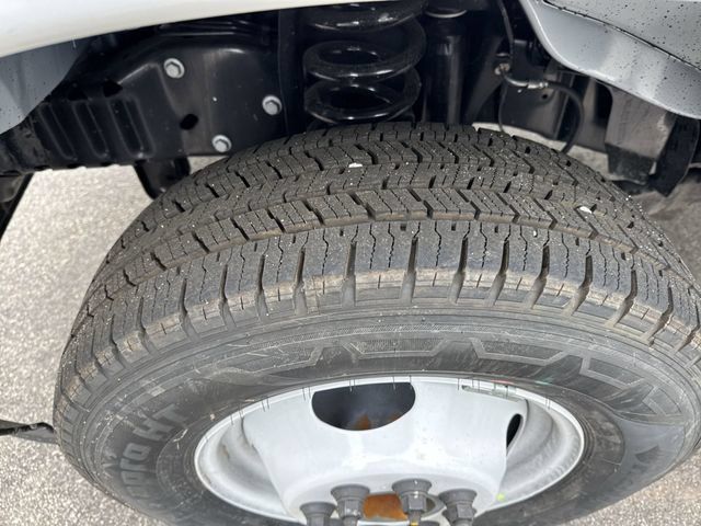 New 2027 Ford E-350 and Econoline 350 Super Duty w/ Driver's Safety Package RWD image 14