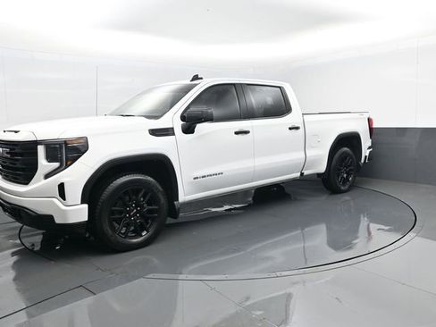 Used 2023 GMC Sierra 1500 Pro image 1