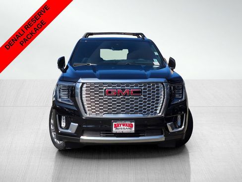 Used 2023 GMC Yukon Denali w/ Denali Reserve Package image 2