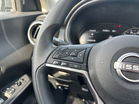 Used 2023 Nissan Kicks SV FWD image 23