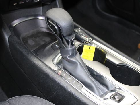 Used 2024 Chevrolet Malibu LT image 42