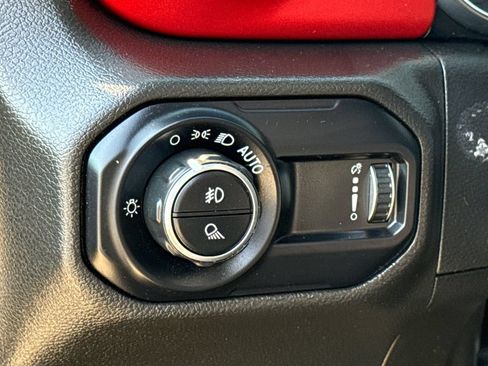 Used 2023 Jeep Gladiator Rubicon w/ LED Lighting Group AWD/4WD image 24