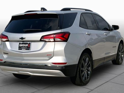 Certified 2022 Chevrolet Equinox RS w/ Infotainment Package FWD image 13
