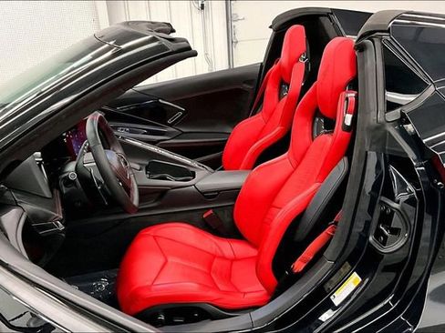 Used 2024 Chevrolet Corvette Stingray Premium Conv w/ Z51 Performance Package RWD image 22