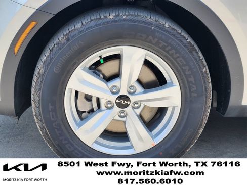 New 2026 Kia Sorento LX FWD image 7