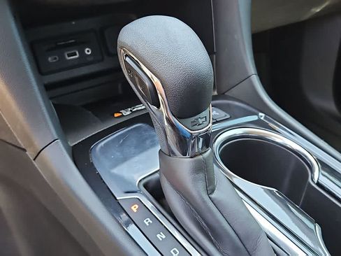 Used 2022 Chevrolet Equinox Premier FWD image 21