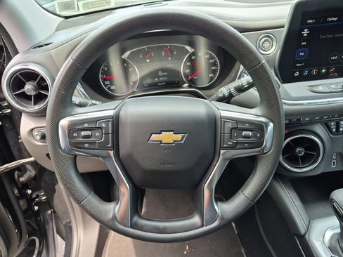 Used 2025 Chevrolet Blazer LT AWD/4WD image 22
