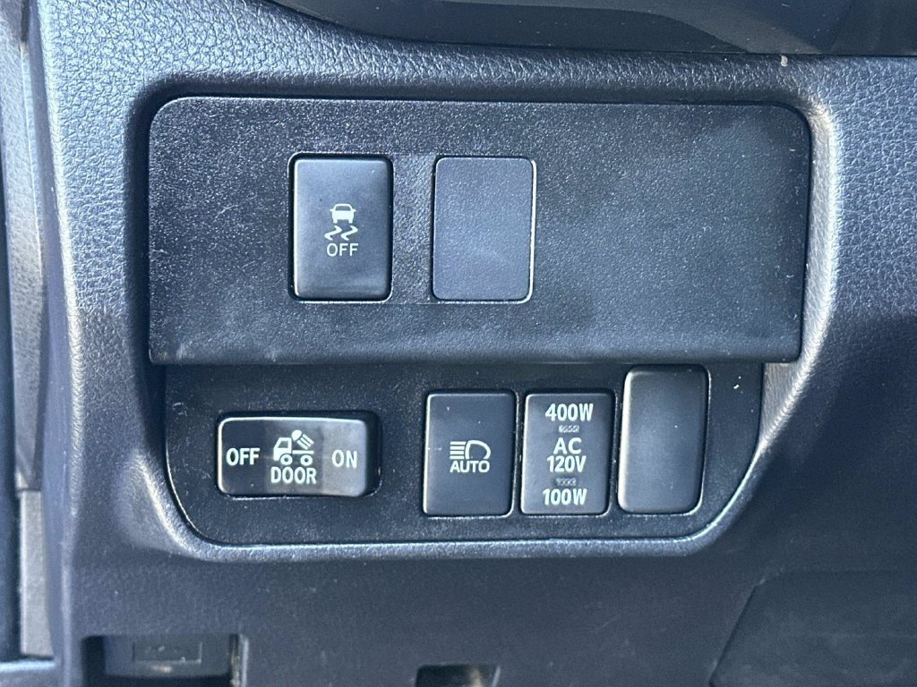 Used 2022 Toyota Tacoma TRD Off-Road w/ Technology Package RWD image 24