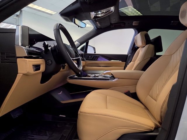 New 2026 Cadillac Escalade IQ Sport 2 w/ LPO, Floor Liner Package AWD/4WD image 11