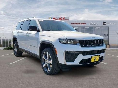 New 2026 Jeep Grand Cherokee L Limited AWD/4WD image 7