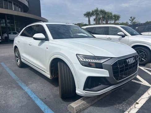 Used 2023 Audi Q8 Premium Plus w/ Premium Plus Package AWD/4WD image 3