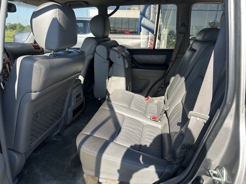 Used 2003 Toyota Land Cruiser AWD/4WD image 27