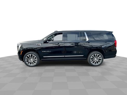 Used 2026 GMC Yukon XL Denali w/ Sun & Power Step Package image 5
