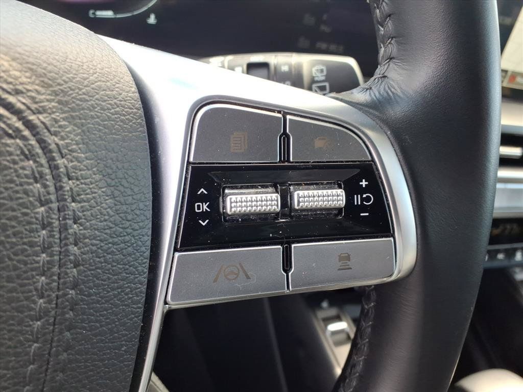 Used 2025 Kia Telluride S FWD image 21