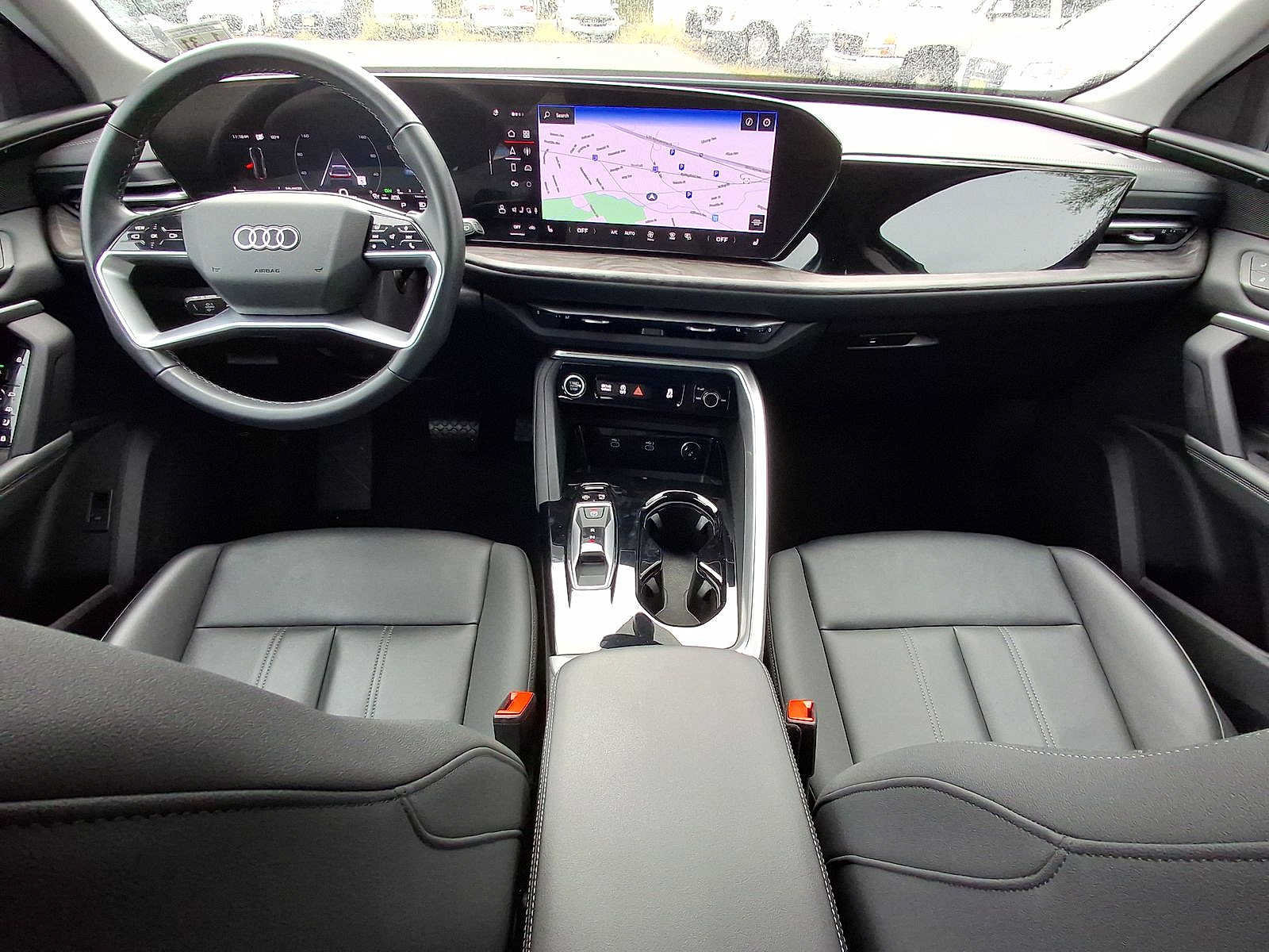 Certified 2025 Audi Q5 Premium w/ Convenience Package AWD/4WD image 10