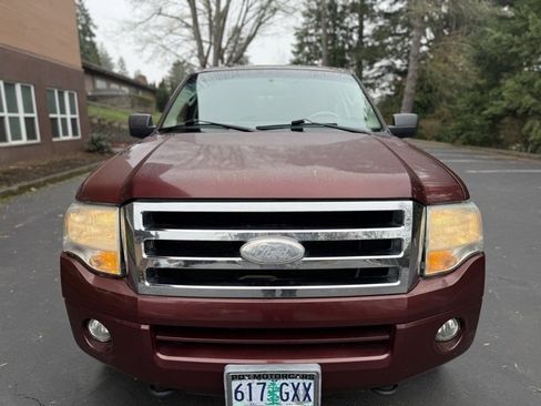 Used 2012 Ford Expedition EL XLT image 2