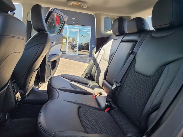Used 2022 Jeep Compass Latitude AWD/4WD image 24