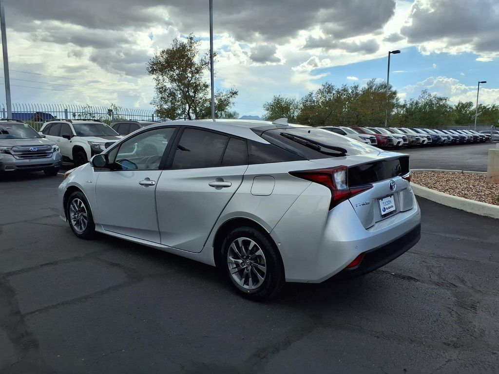 Used 2019 Toyota Prius Limited w/ Premium Convenience Package FWD image 12