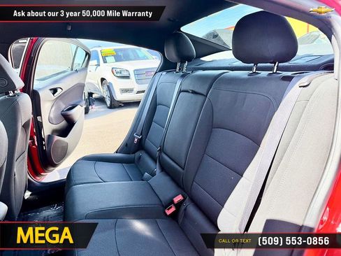 Used 2017 Chevrolet Cruze LT w/ RS Package FWD image 18