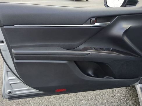 Used 2021 Toyota Camry SE image 18