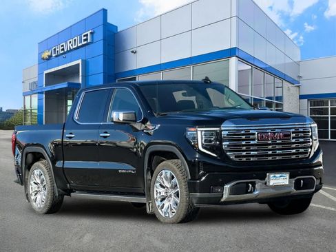 Used 2023 GMC Sierra 1500 Denali w/ Denali Reserve Package AWD/4WD image 9