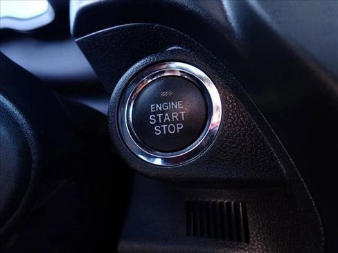 Used 2025 Subaru Forester Premium AWD/4WD image 21