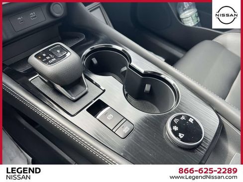 Used 2023 Nissan Rogue SL AWD/4WD image 30