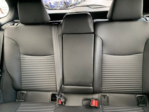 Used 2025 Toyota Corolla Cross AWD Hybrid w/ Convenience Package image 27