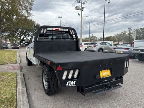 Used 2022 Ford F250 XL w/ Power Equipment Group image 4