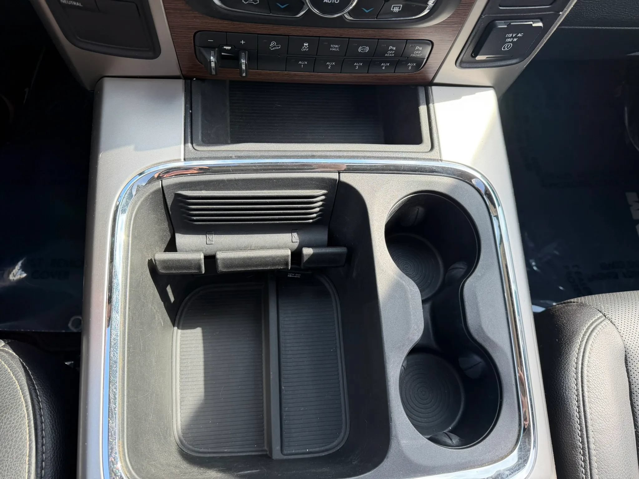 Used 2017 RAM 2500 Laramie w/ Snow Chief Group AWD/4WD image 29