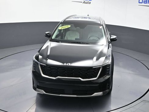 Certified 2025 Kia Sorento S AWD/4WD image 36