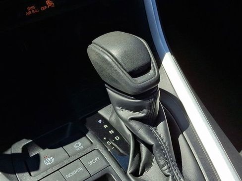 Used 2025 Toyota RAV4 XLE w/ Convenience Package FWD image 15