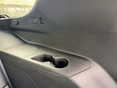 Used 2025 Chevrolet Tahoe LT image 16