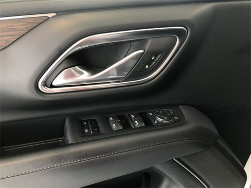 Certified 2024 Chevrolet Suburban High Country image 26