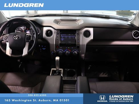 Used 2017 Toyota Tundra SR5 w/ SR5 Upgrade Package AWD/4WD image 17