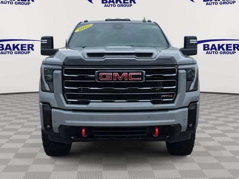 Used 2025 GMC Sierra 2500 AT4 w/ AT4 Premium Plus Package AWD/4WD image 2